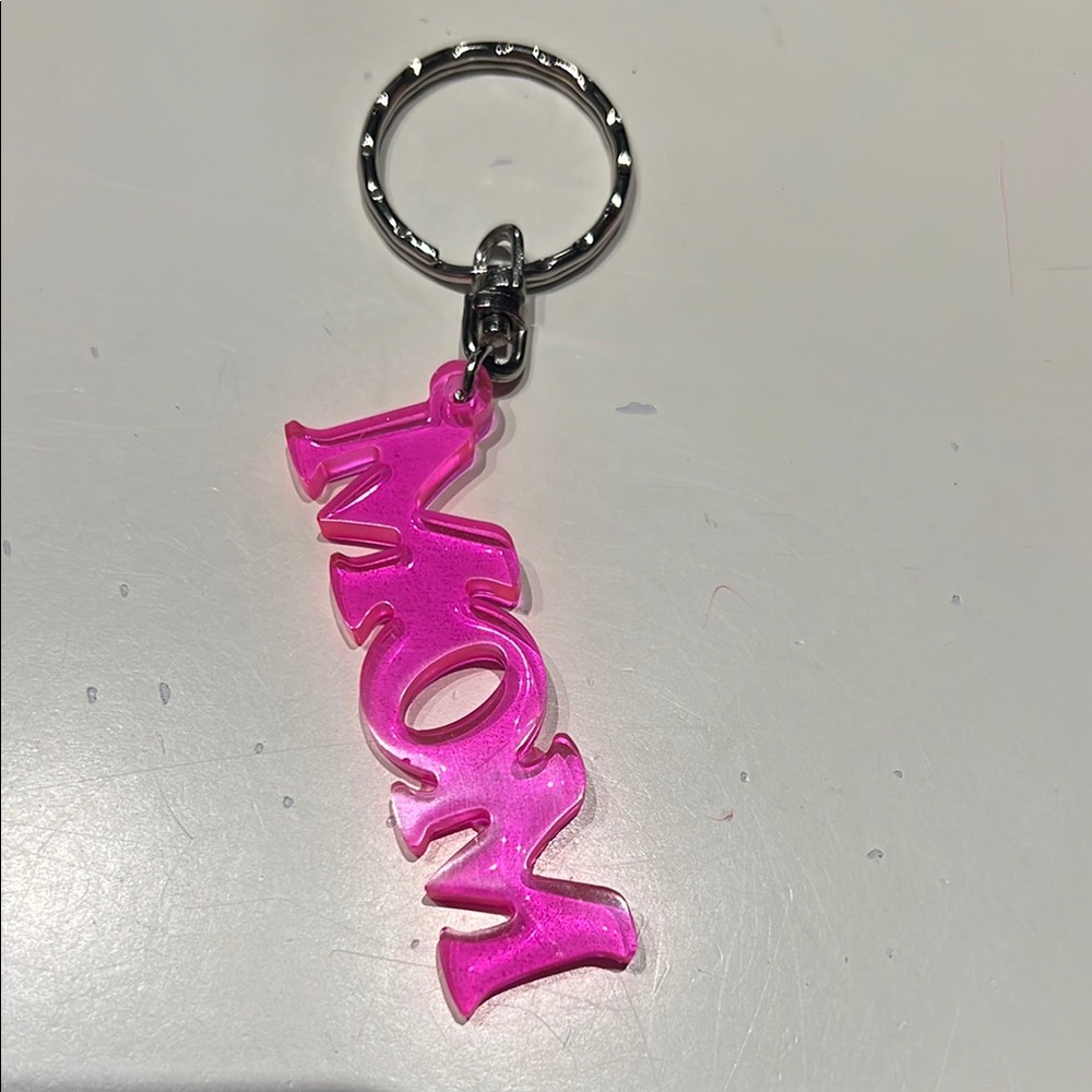 🌈 2 x $15 Vibrant Pink 'Mom' Keychain. Perfect for Mother’s Day gift.